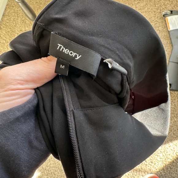 THEORY SIZE MED MOCK NECK BLOUSE BLK - Picture 3 of 3